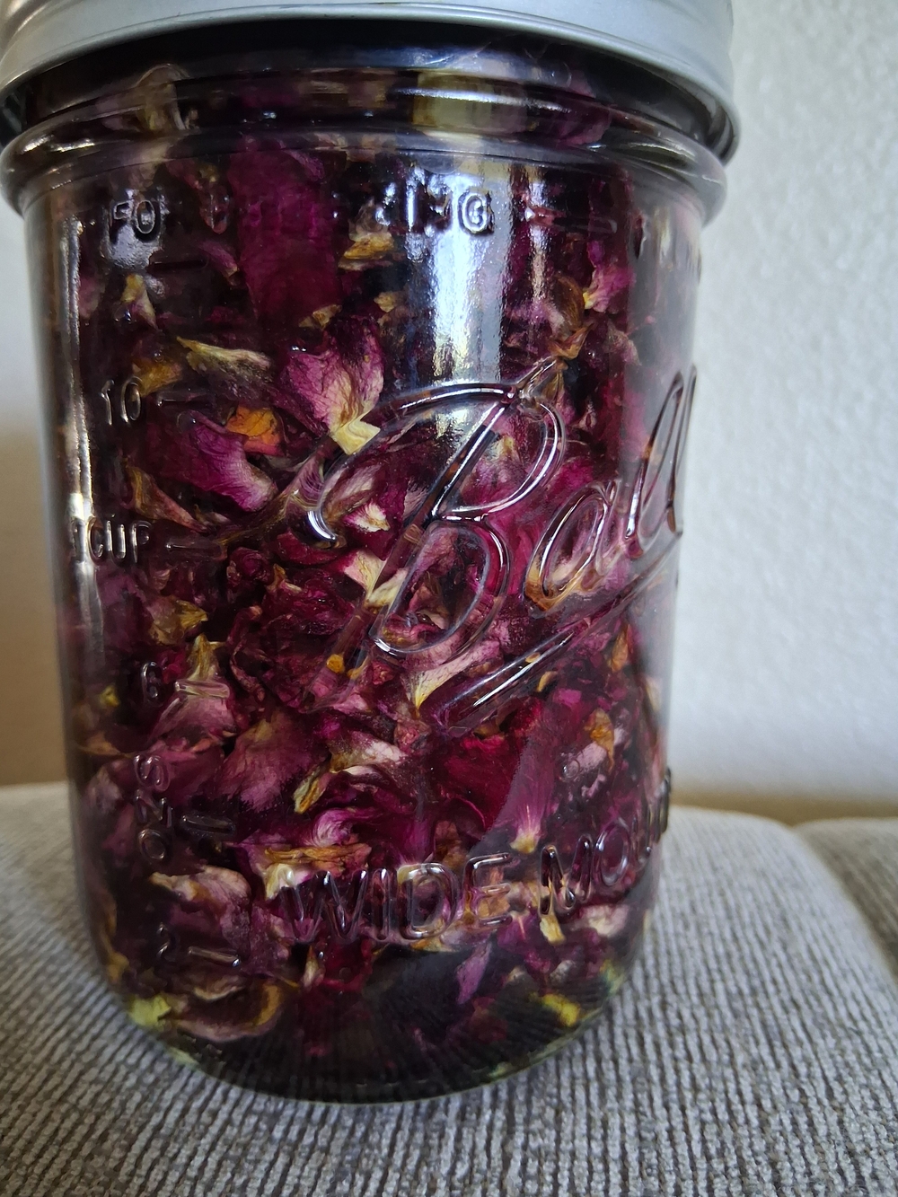 Healing Rose and Peppermint Salve 4oz Glass Jar - Picture 2 of 3